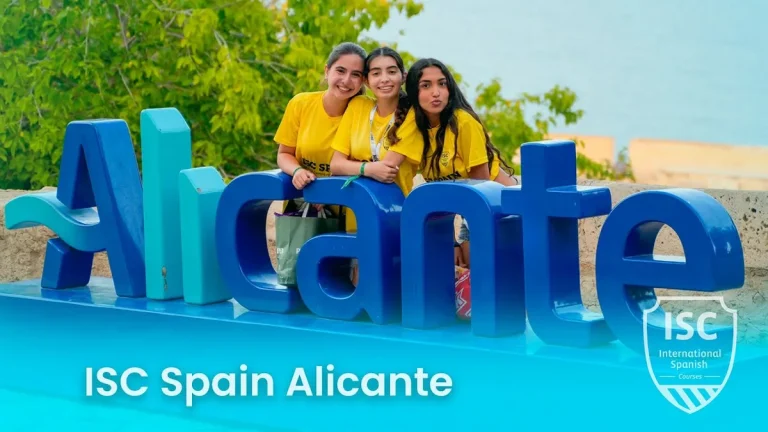 how do you say summer camp in spanish